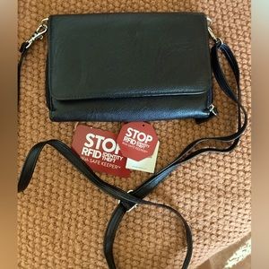 Black Crossbody ~ RFID